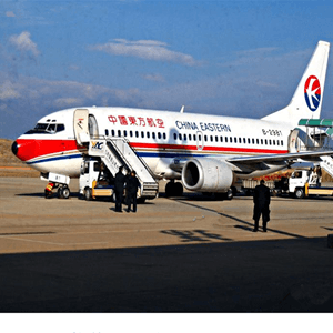 岳阳三荷航空托运航空快运业稳步发展的原因是什么？